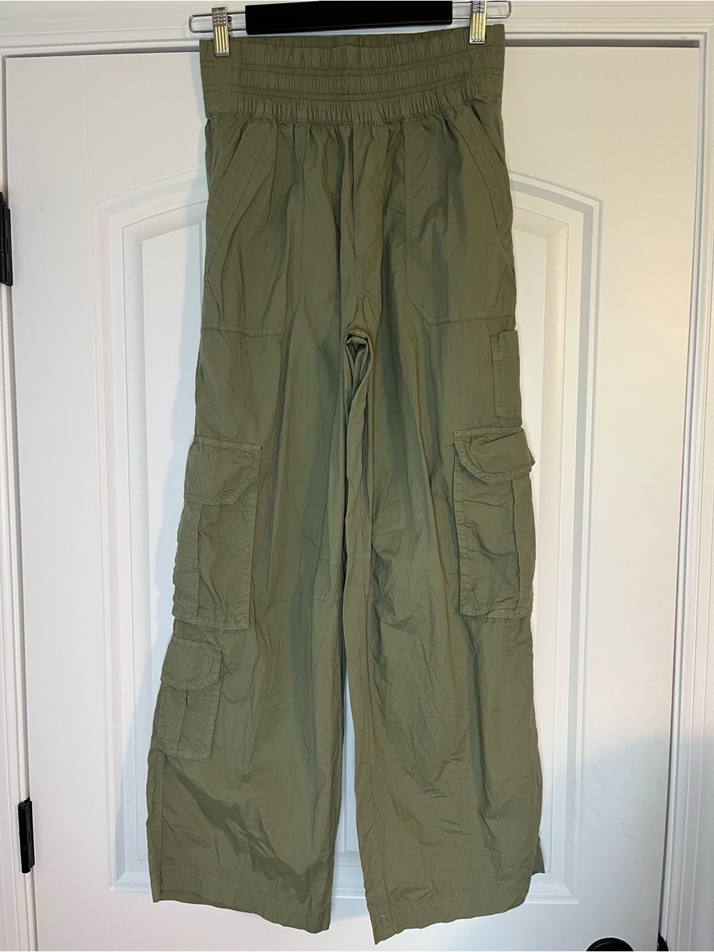 Aerie Easiest Cargo Pant Olive Green Size Small NWT - Picture 2 of 10